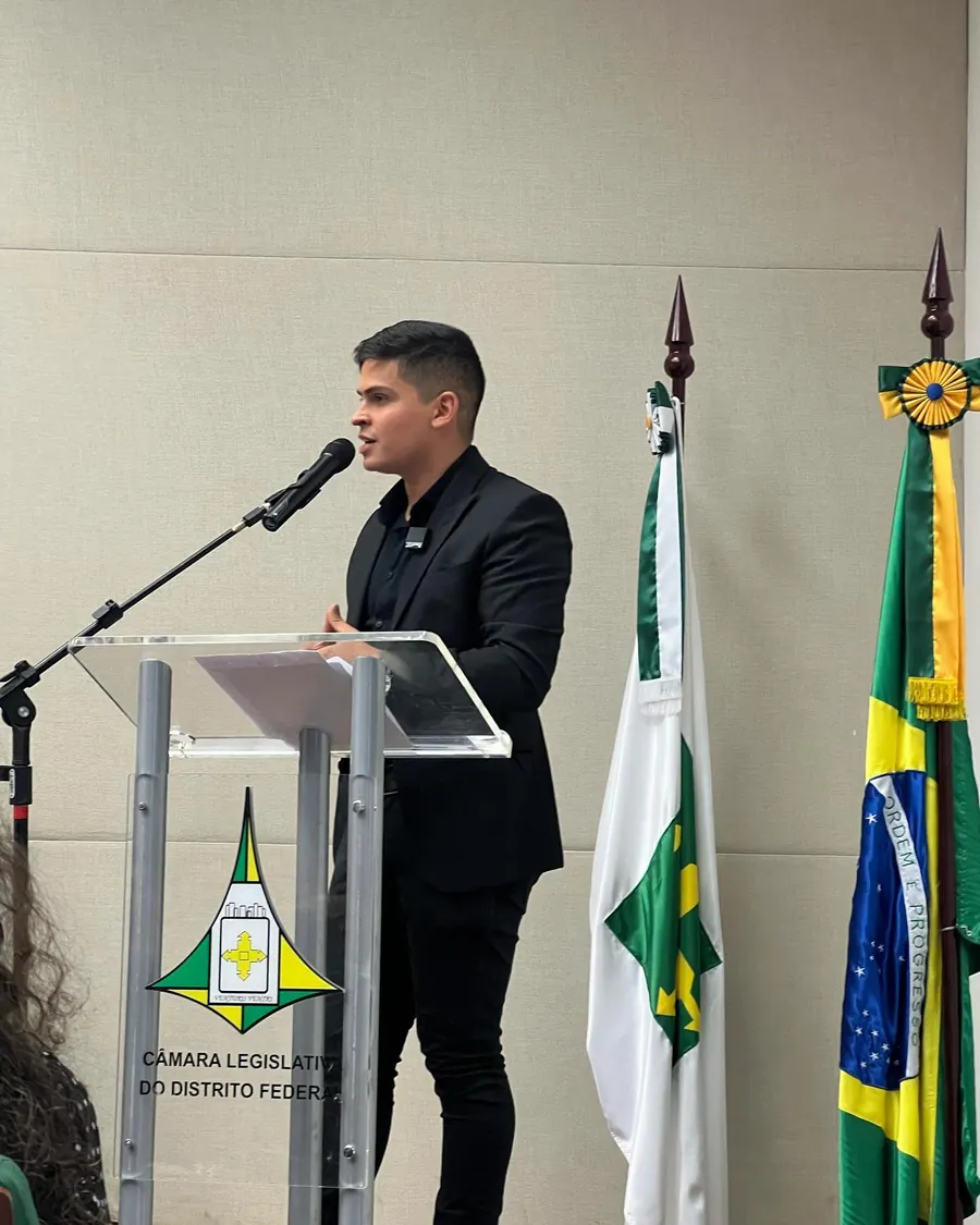 Prof. Paulo Gonçalves dando aula